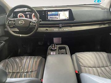 Nissan ARIYA ARIYA 63KWH 4X2 EVOLVE Shirogane Silver Ninja Black Metalizado