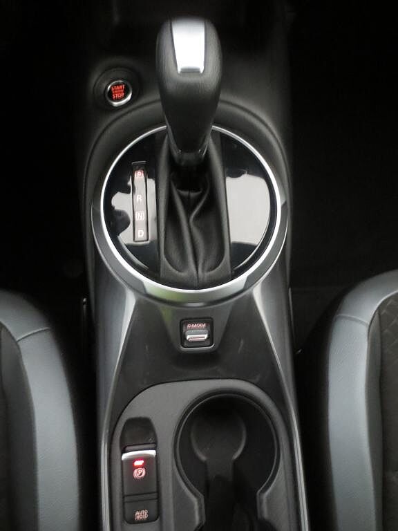 Nissan JUKE 1.0 DIG-T N-CONNECTA 84KW (114CV) E6D-FULL DCT JUKE 1.0 DIG-T N-CONNECTA 84KW (114CV) E6D-FULL DCT