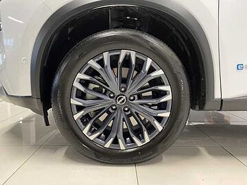 Nissan X-Trail X-Trail Tekna 2025 LUNAR WHITE GALAXY BLACK