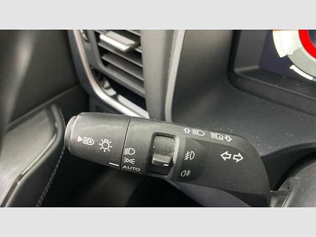 Nissan Qashqai DIG-T 103kW (140CV) mHEV 4x2 N-Connecta