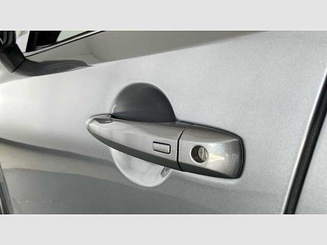 Nissan Qashqai DIG-T 103kW (140CV) mHEV 4x2 N-Connecta