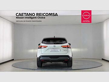 Nissan Qashqai E-POWER 140 KW (190 CV) Tekna+ Lunar White con Techo Midnight Black (metalizado)