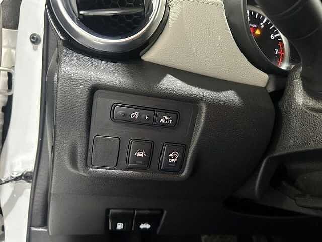 Nissan Micra 1.0 IG-T 100cv E6D CVT Tekna