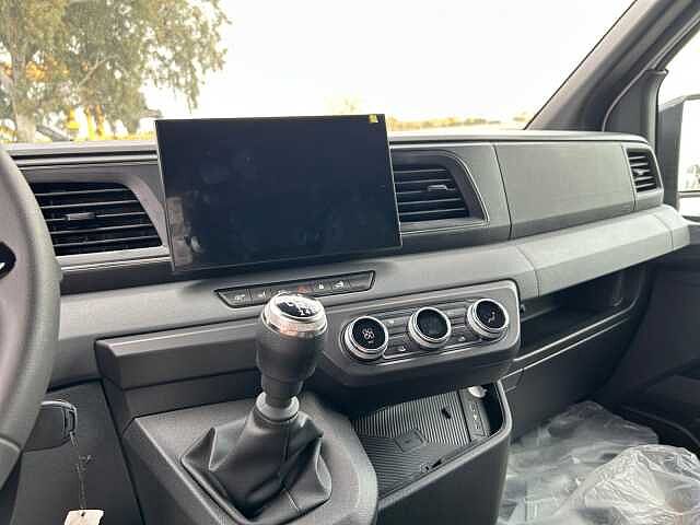 Nissan Interstar 2.0 DCI 96KW N-CONNECTA L2H2 3.5T 4P