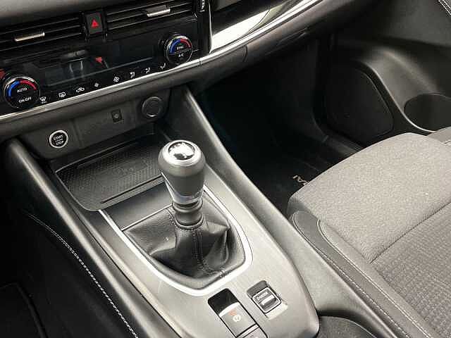 Nissan Qashqai DIG-T 140 mHEV N-Connecta 4x2 103 kW (140 CV)