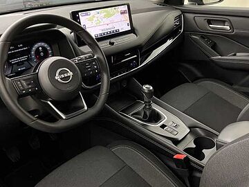 Nissan Qashqai DIG-T 140 mHEV N-Connecta 4x2 103 kW (140 CV) Midnight black (metalizado)