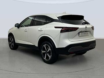 Nissan Qashqai DIG-T 140 mHEV N-Connecta 4x2 103 kW (140 CV) Sapporo White (sólido)