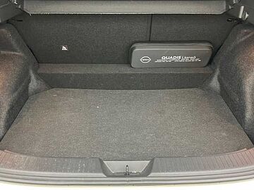 Nissan Qashqai DIG-T 140 mHEV Acenta 4x2 103 kW (140 CV) Sapporo White (sólido)