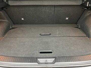 Nissan Qashqai DIG-T 140 mHEV N-Connecta 4x2 103 kW (140 CV) Skyline Grey (metalizado)