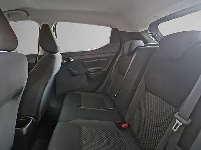 Nissan Micra Micra 5p IG-T 68 kW (92 CV) E6D-F 4x2 Acenta