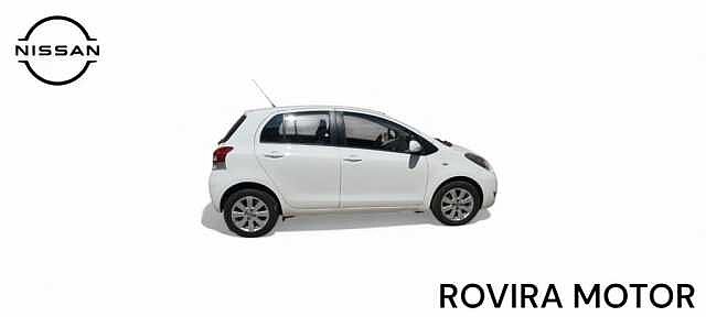 Toyota Yaris Yaris Connect 2011