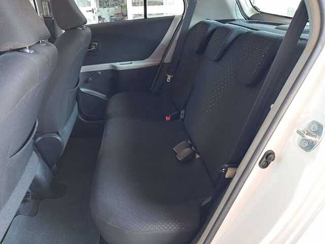 Toyota Yaris Yaris Connect 2011