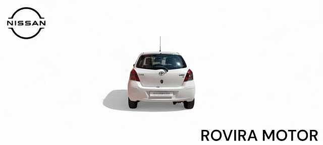 Toyota Yaris Yaris Connect 2011