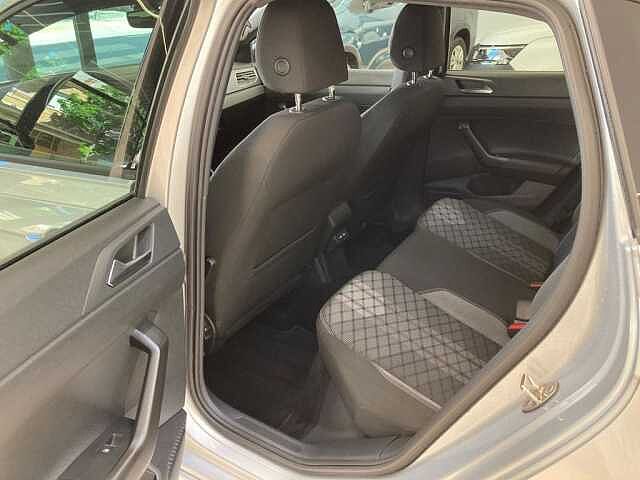 Volkswagen Taigo Taigo 1.5 TSI 6D R-Line 2021