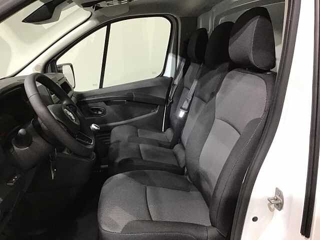 Nissan Primastar 2.0DCI 110CV GO L1H1 4P