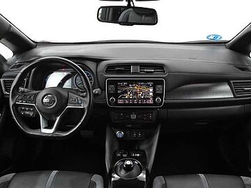 Nissan Leaf 150PS TEKNA 40KWH 5P Ruby Red + Midnight Black Metalizado