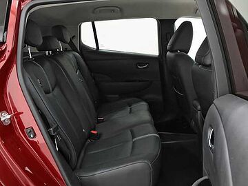 Nissan Leaf 150PS TEKNA 40KWH 5P Ruby Red + Midnight Black Metalizado