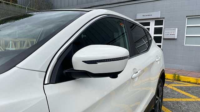 Nissan Qashqai 1.6 DIG-T N-CONNECTA 163CV 5P