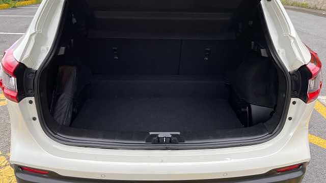 Nissan Qashqai 1.6 DIG-T N-CONNECTA 163CV 5P