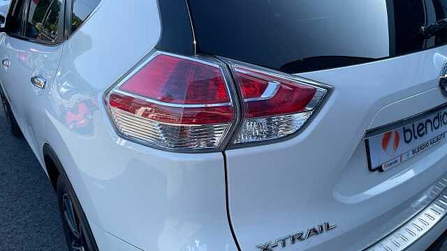 Nissan X-trail 1.6 DIG-T N-CONNECTA 163 5P