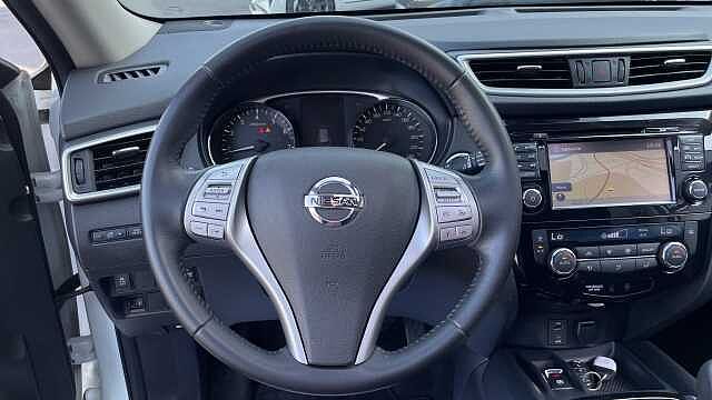 Nissan X-trail 1.6 DIG-T N-CONNECTA 163 5P