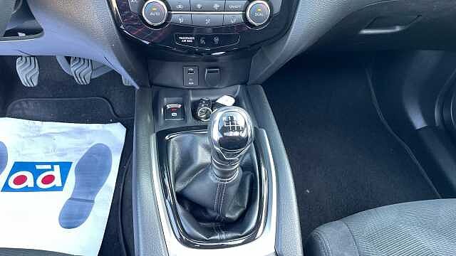 Nissan X-trail 1.6 DIG-T N-CONNECTA 163 5P