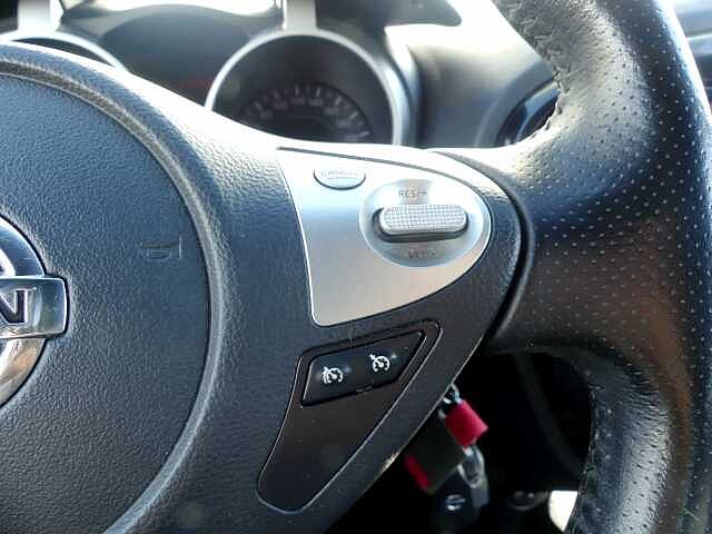 Nissan Juke 1.2 DIG-T N-CONNECTA 115 5P